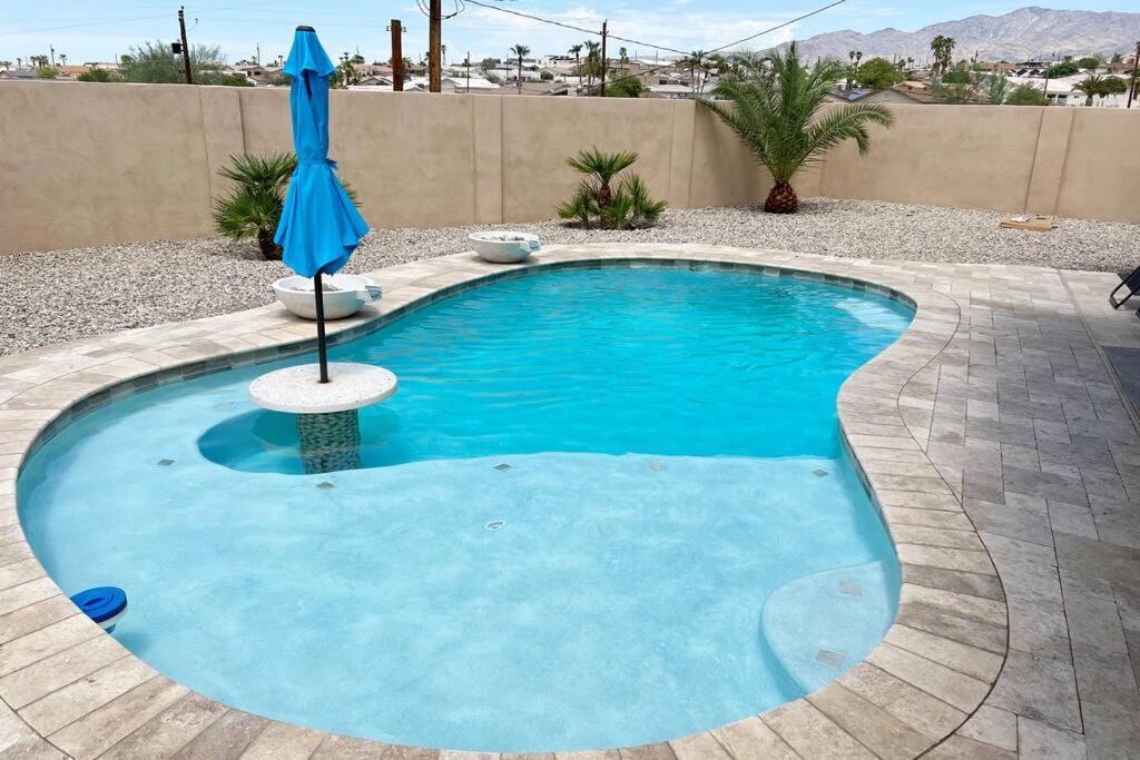 Havasu Retreat! Pool, Spa, Gym & View Lake Havasu City Esterno foto