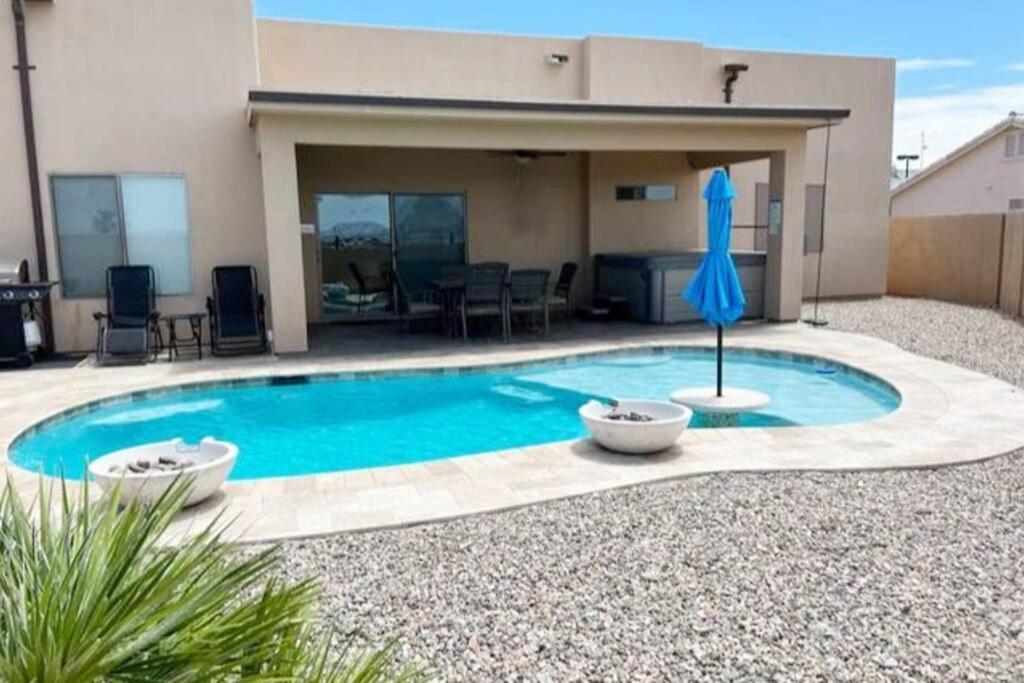 Havasu Retreat! Pool, Spa, Gym & View Lake Havasu City Esterno foto